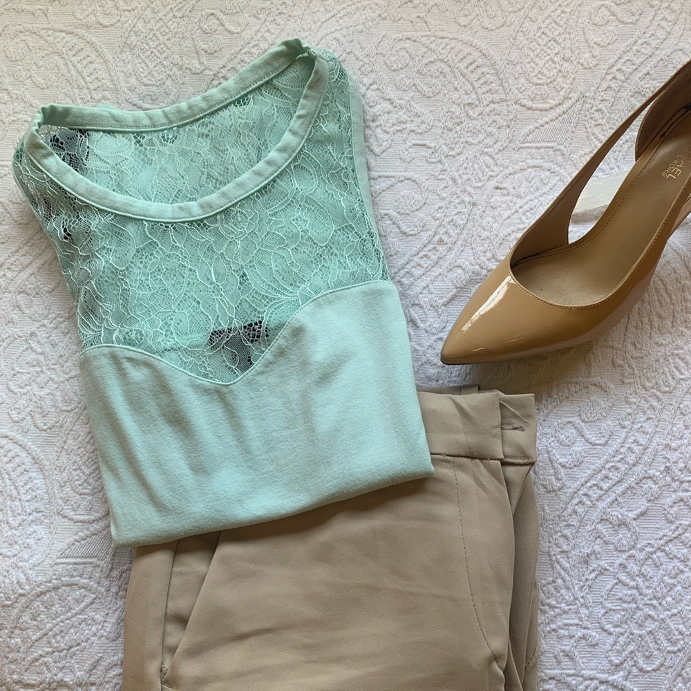Soft pastel Express blouse